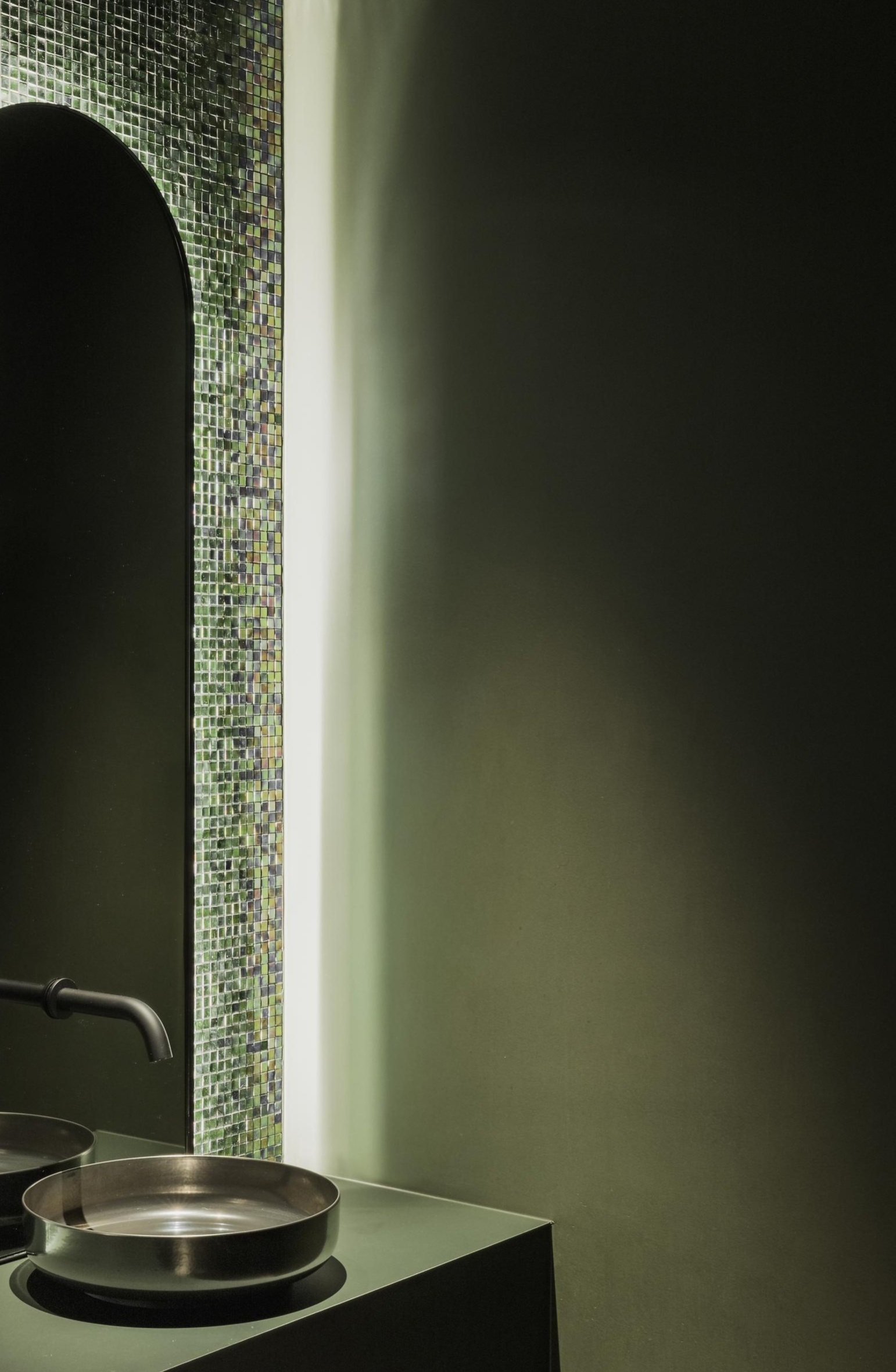 Boss hybrid green walls