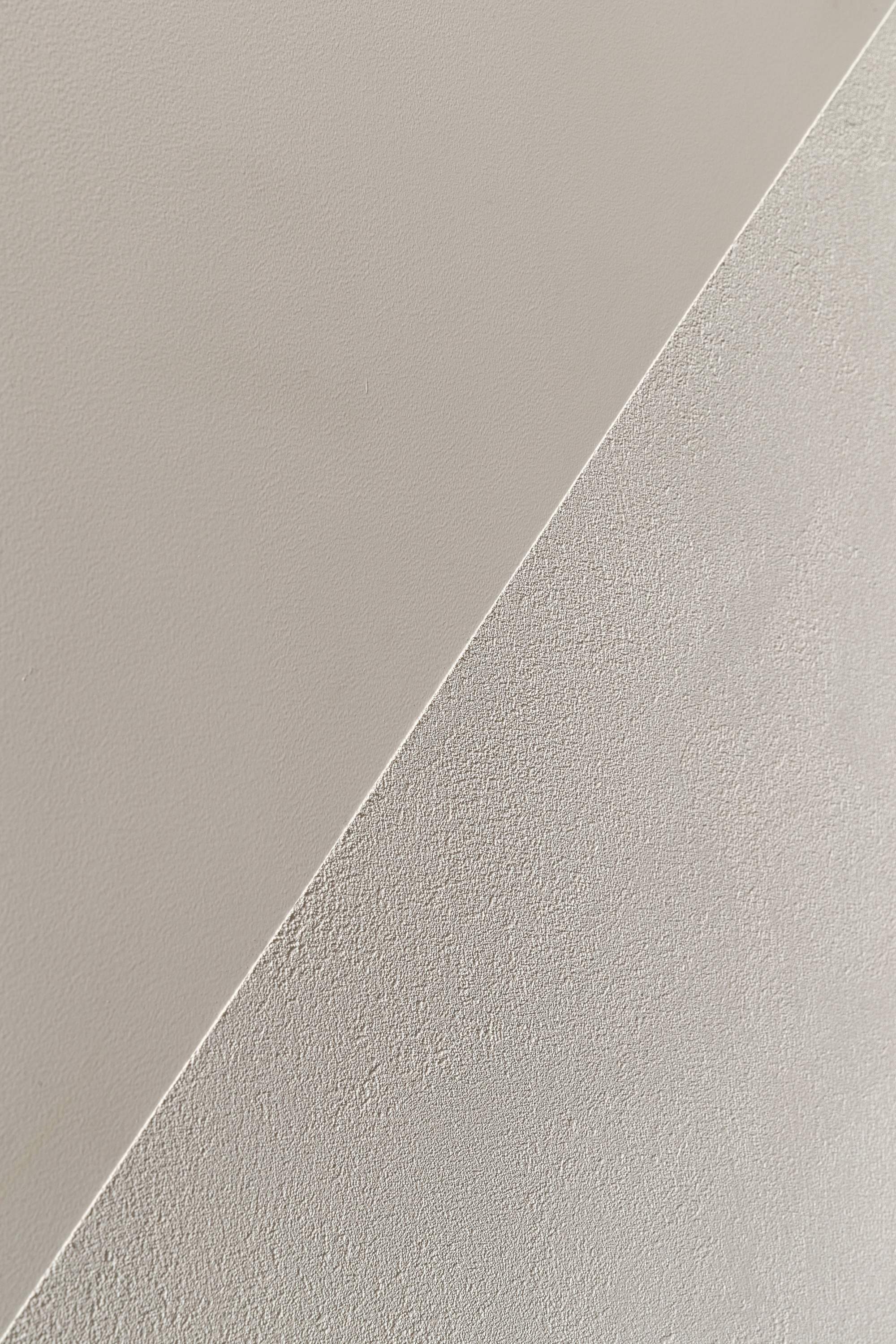 Tusk Diagonal line wall