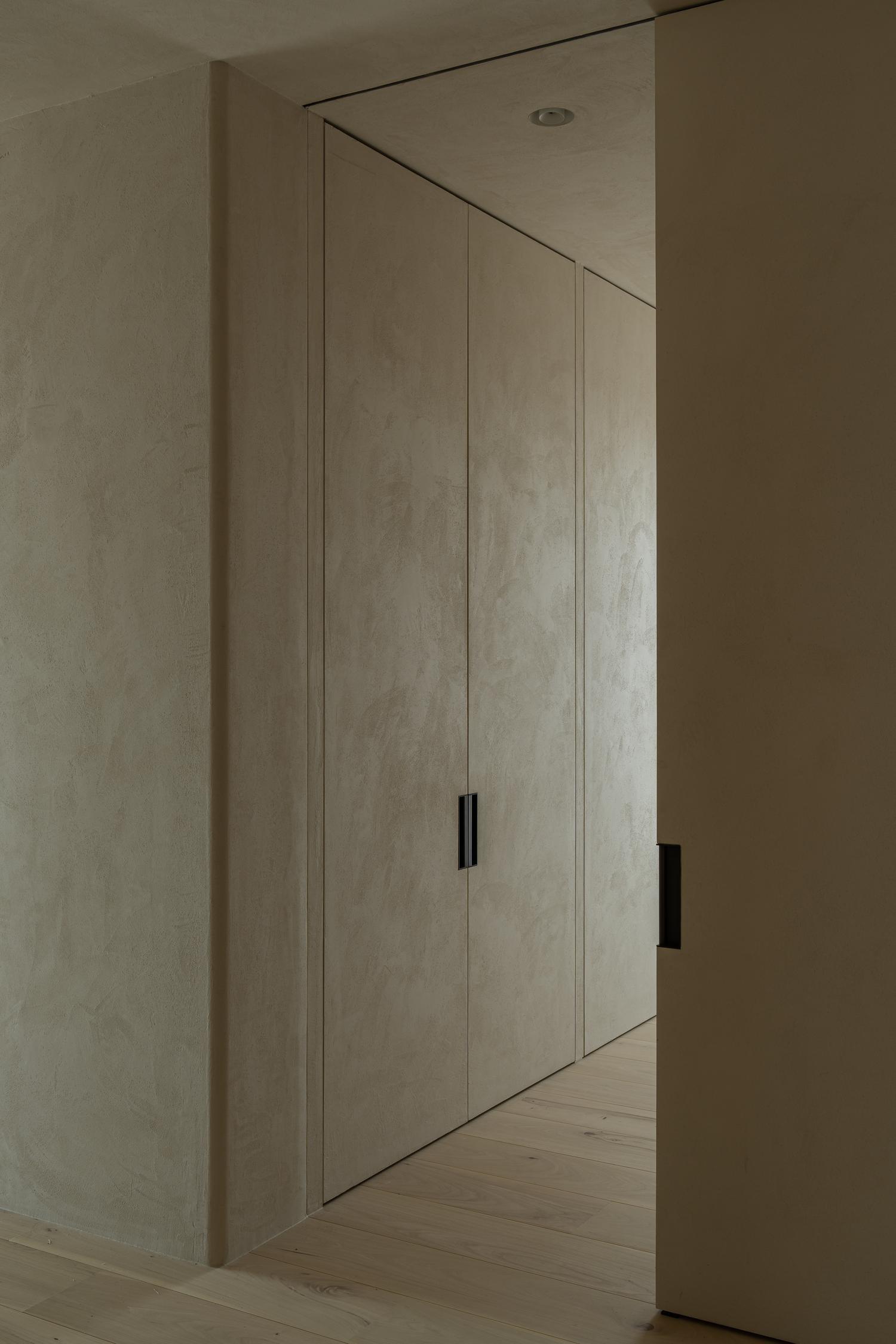 Apartment claystuc beige