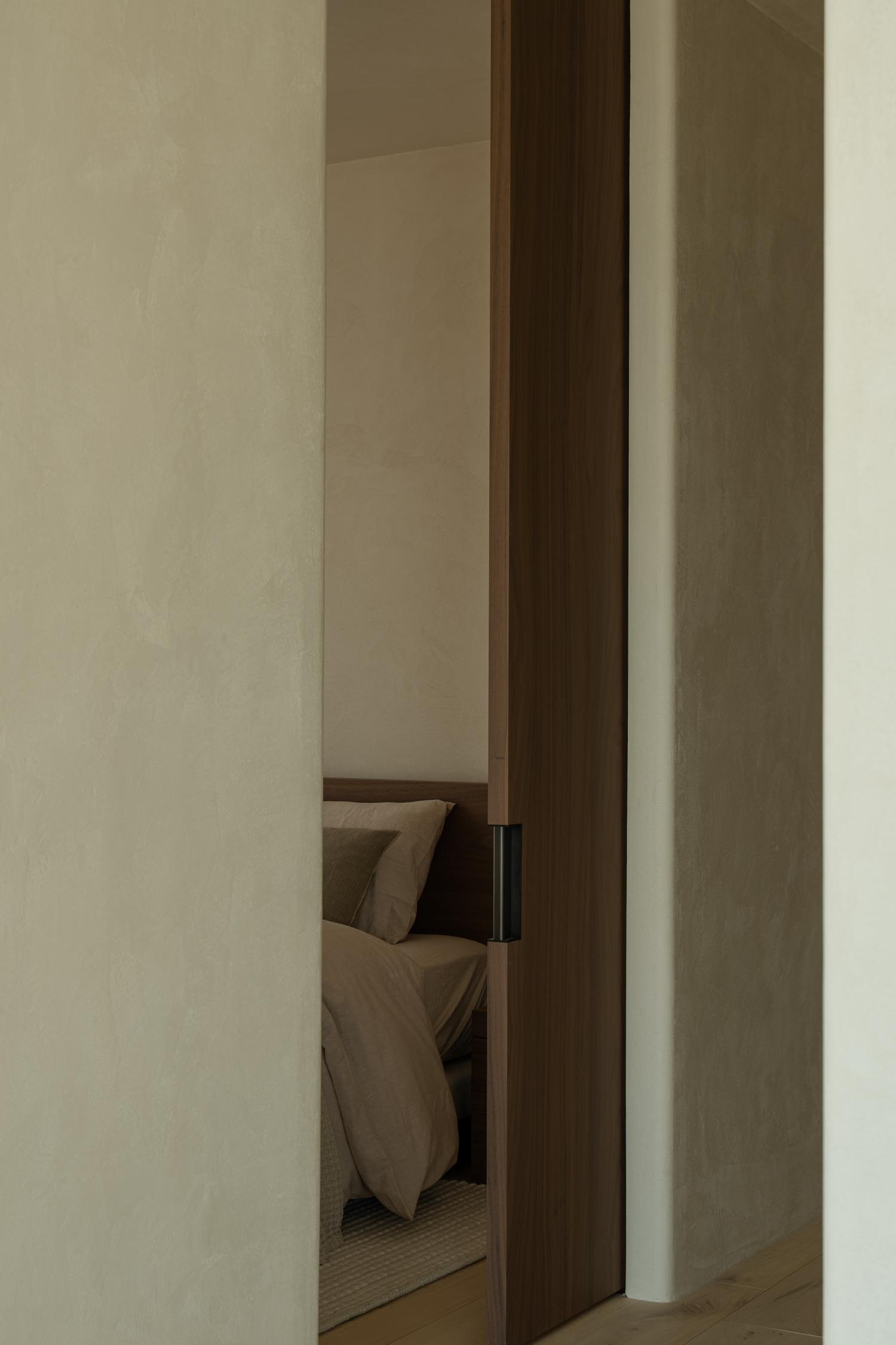 Apartment claystuc beige