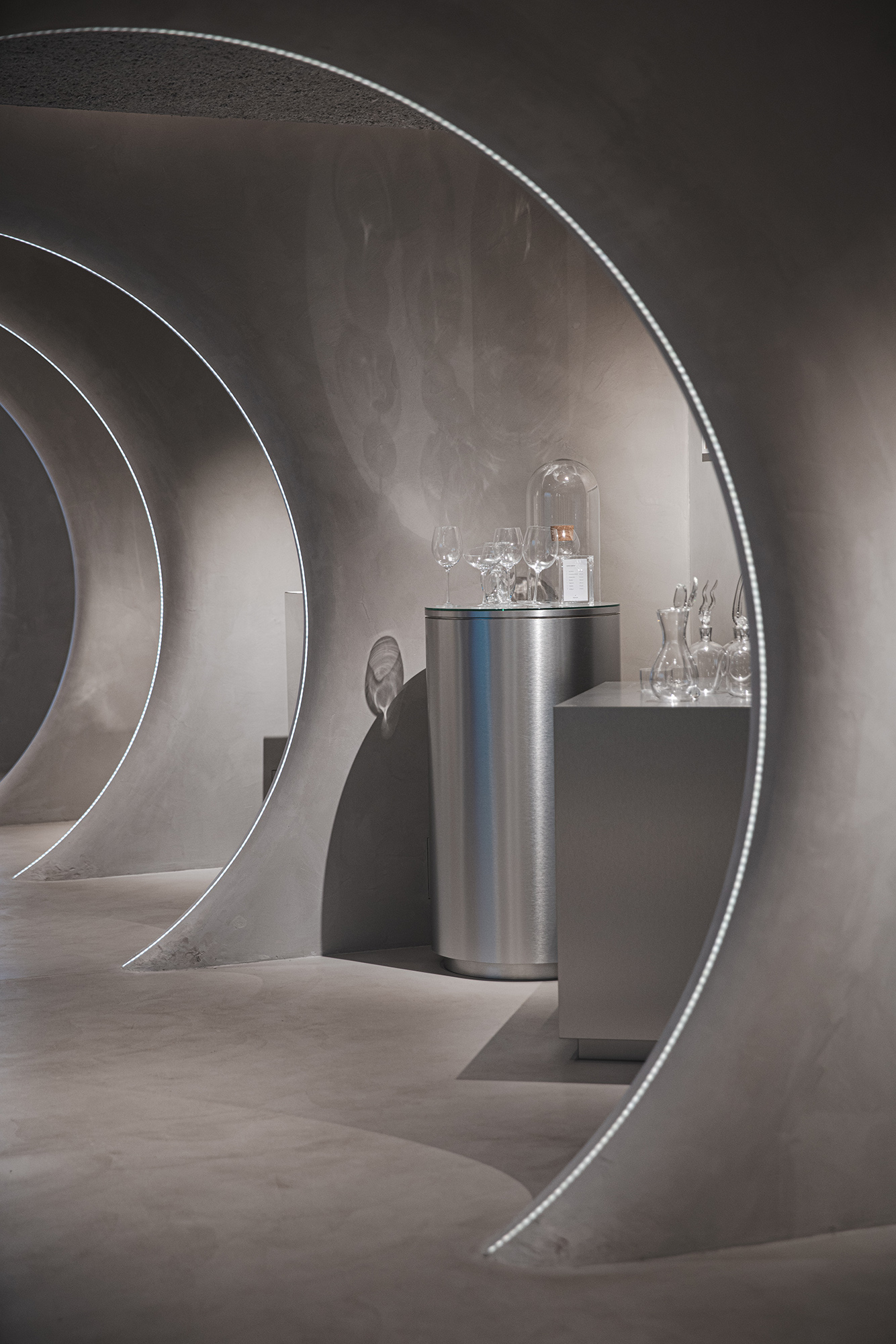 Aqualex concept store aqua sensa calco grey