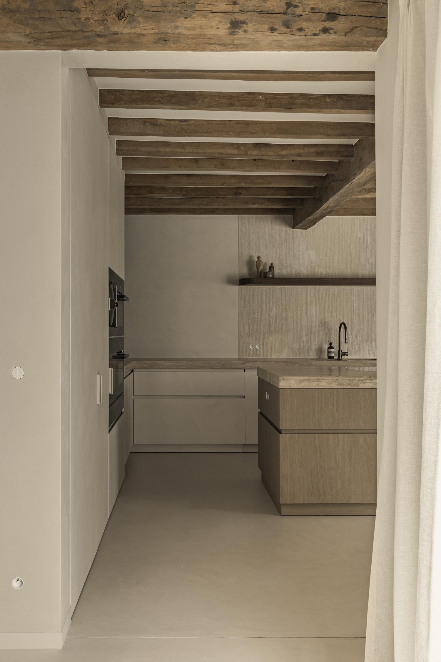 kitchen claystuc original beige