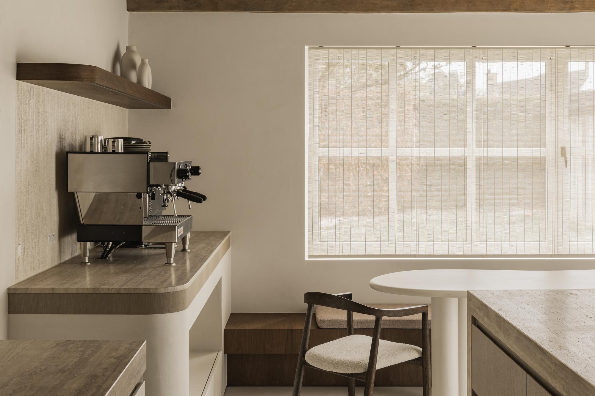 kitchen claystuc original beige