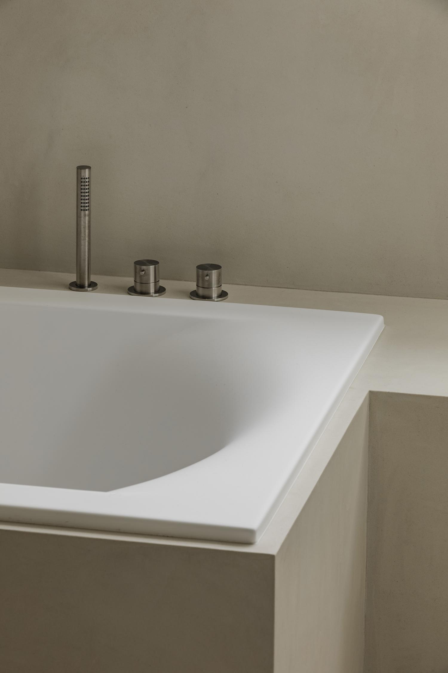 residence aqua sensa beige bathroom