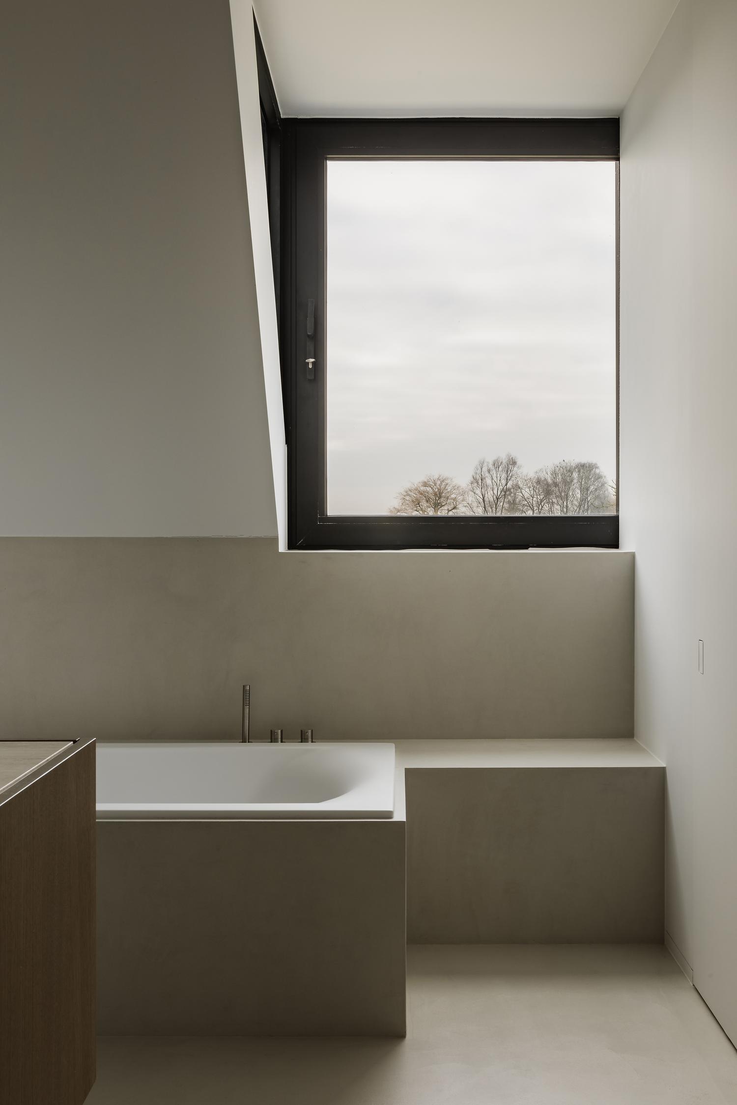 residence aqua sensa beige bathroom